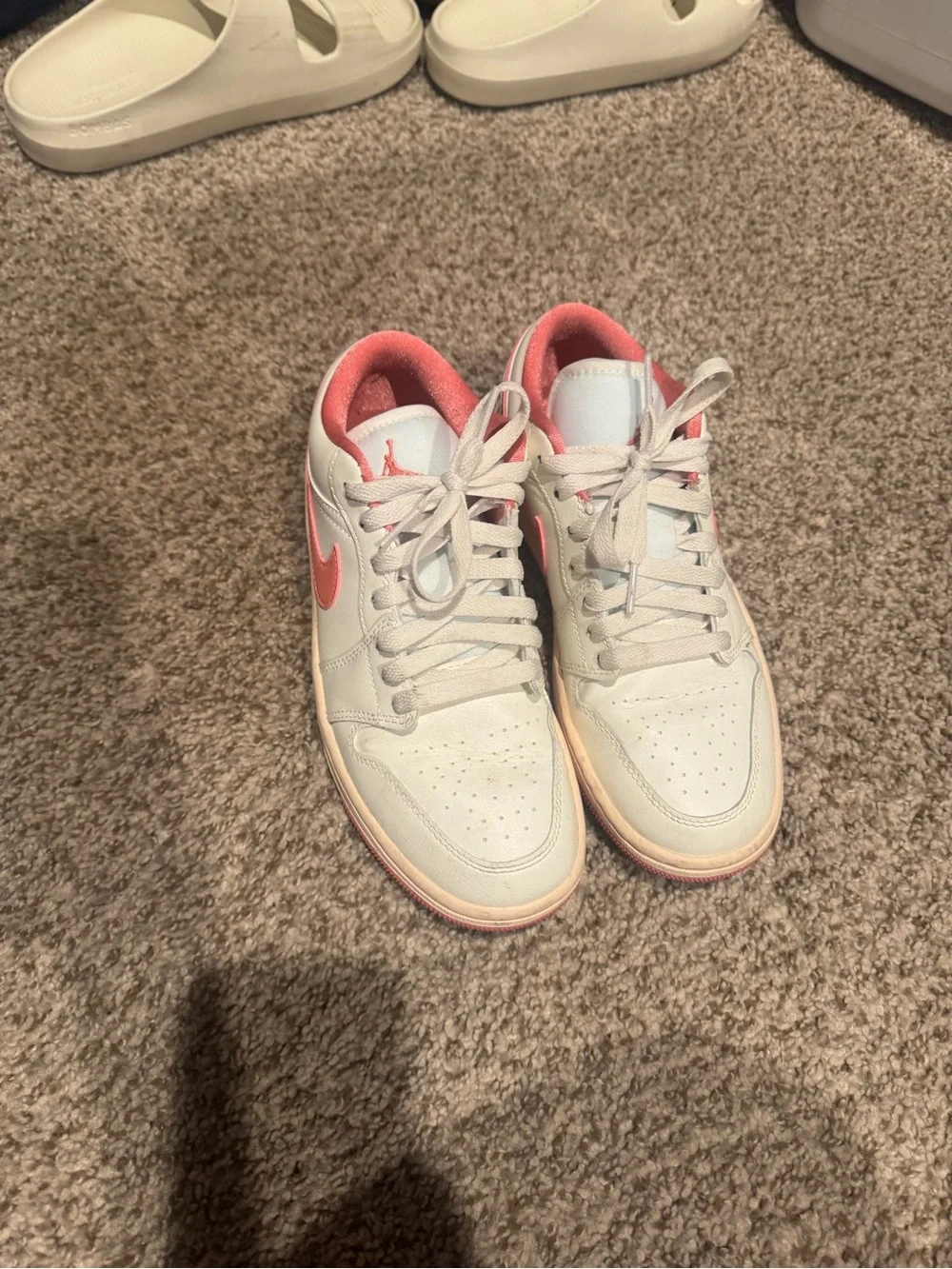 Nike Low-Top Sneakers in White & Coral Pink